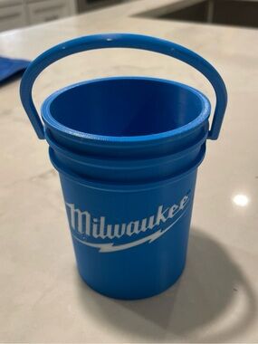 Milwaukee Blue Plastic Utility Bucket - Compact Handle Organizer